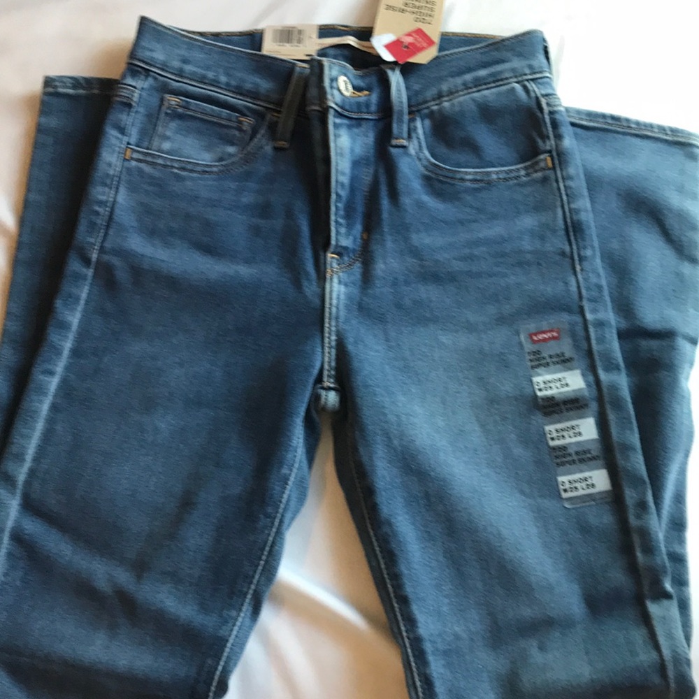 Levi’s High Rise Super Skinny Jeans Size 25 Short NWT